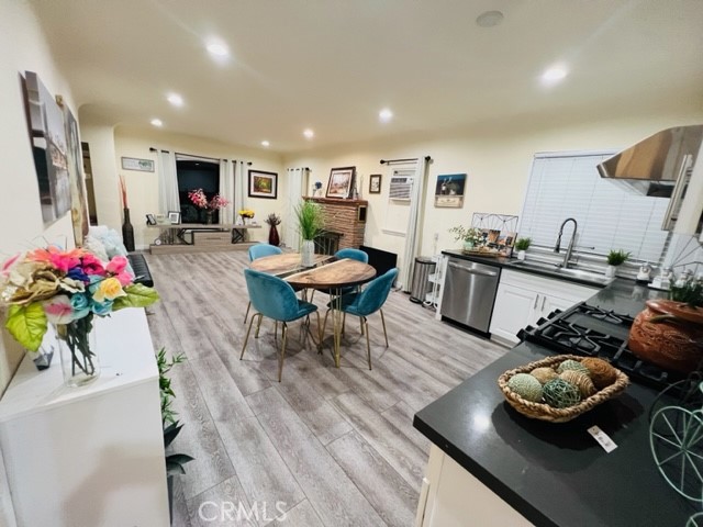 308 W Saxon Avenue