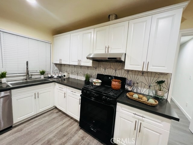 308 W Saxon Avenue