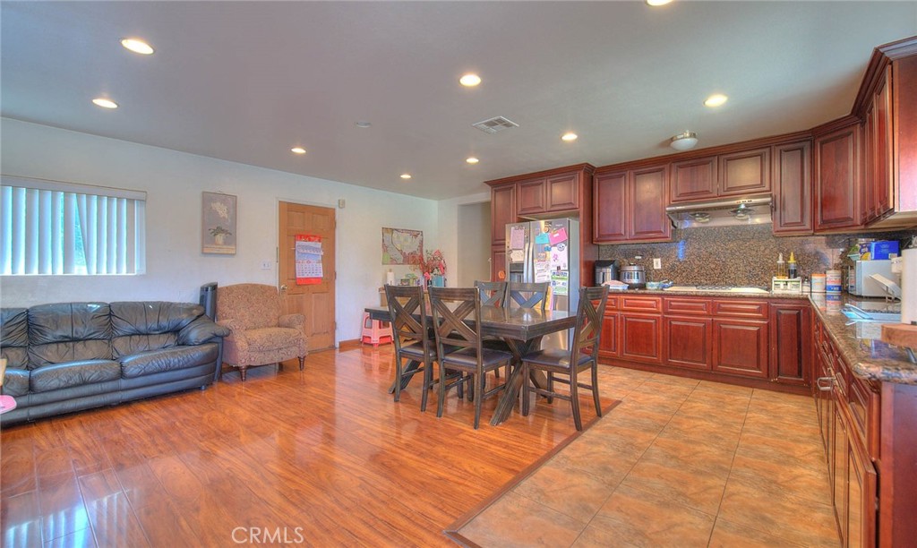 5048 Alessandro Avenue