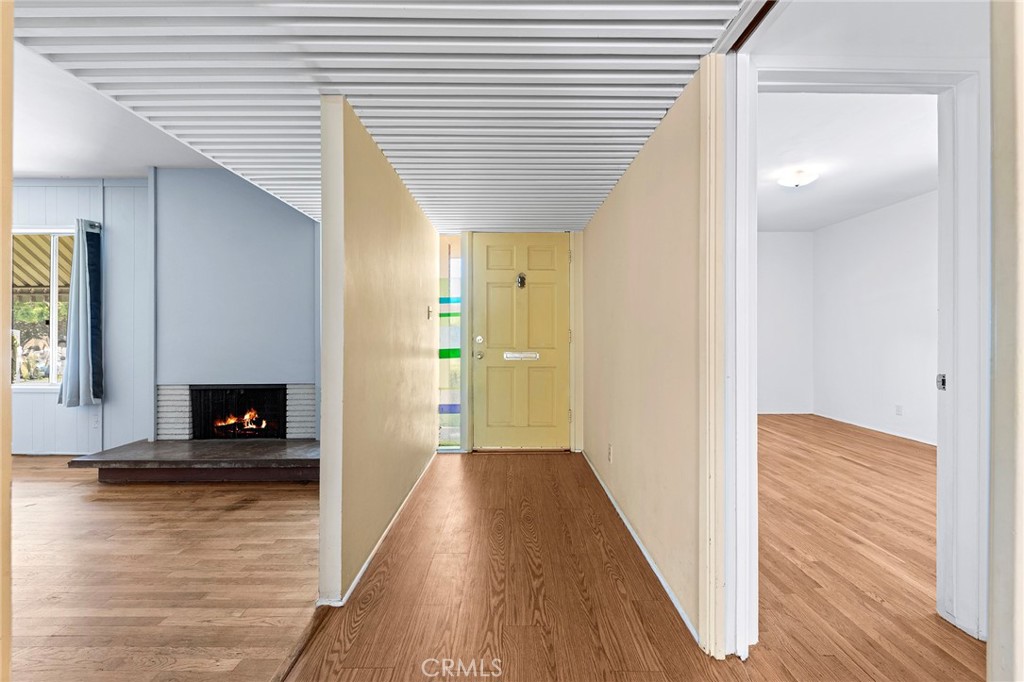 7140 N Muscatel Avenue