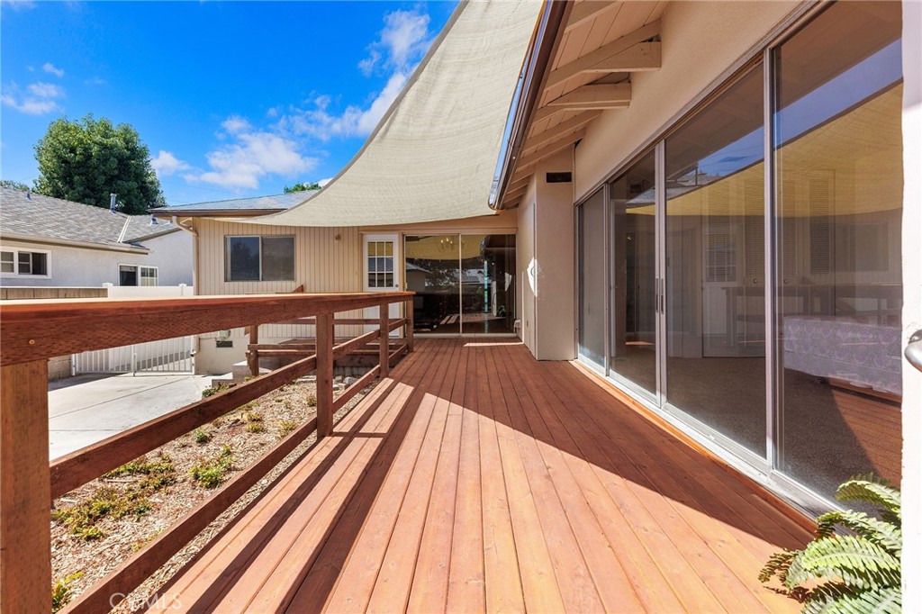 7140 N Muscatel Avenue