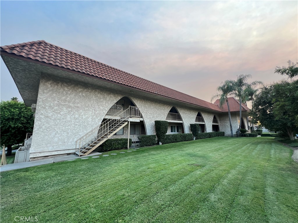 1000 Central Avenue 16