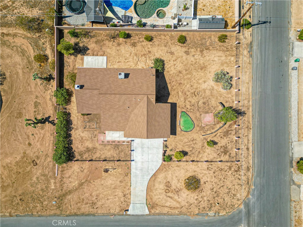 7516 Victoria Avenue