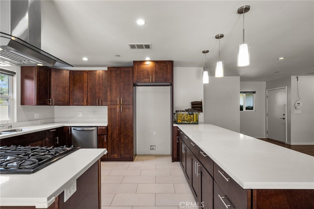 1360 Crest Vista Drive