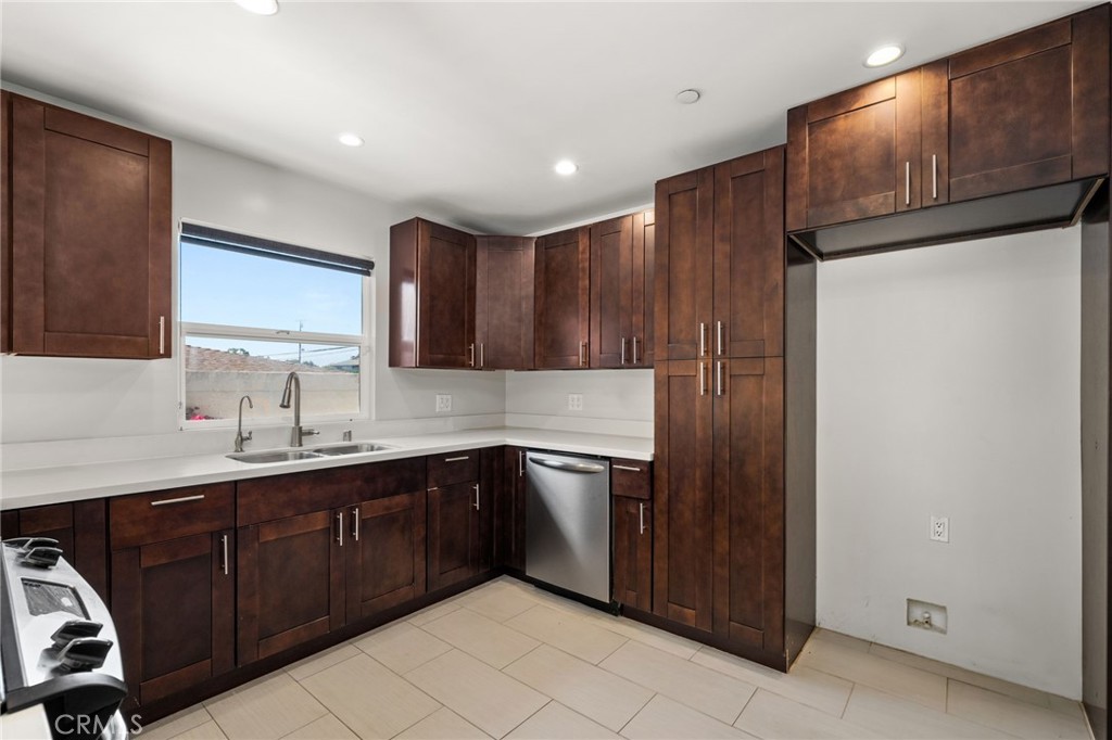 1360 Crest Vista Drive