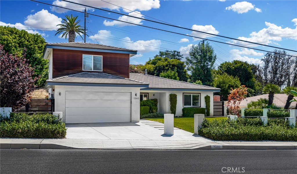 1360 Crest Vista Drive