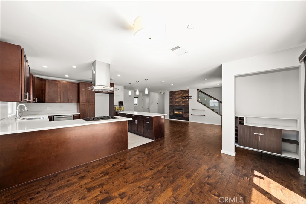 1360 Crest Vista Drive