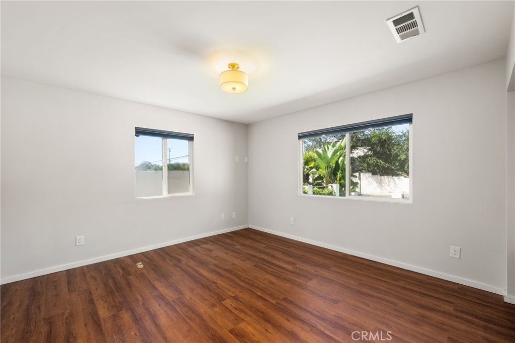 1360 Crest Vista Drive