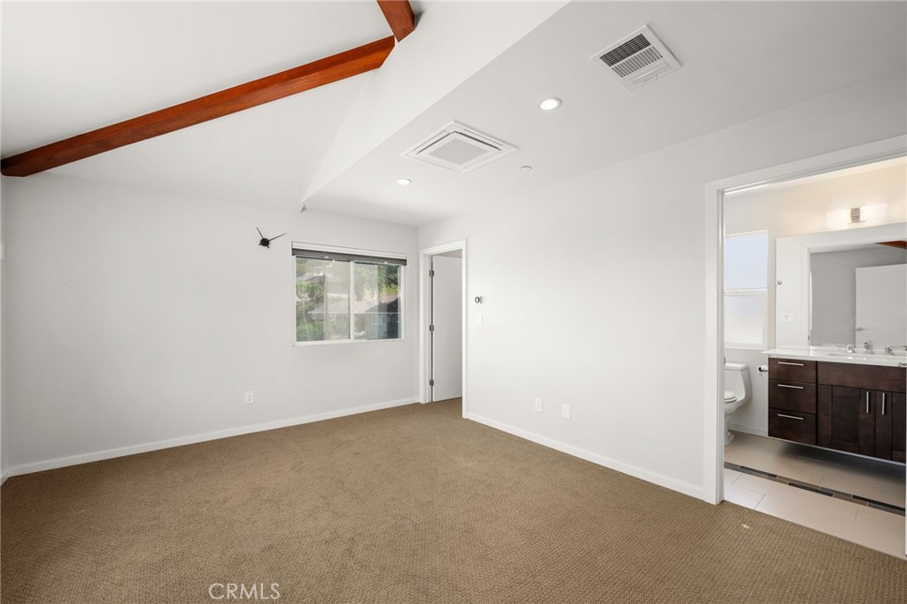 1360 Crest Vista Drive