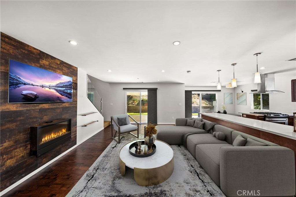 1360 Crest Vista Drive