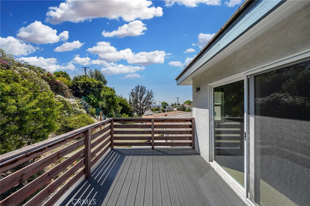 1360 Crest Vista Drive