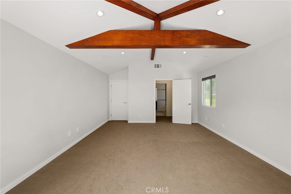 1360 Crest Vista Drive