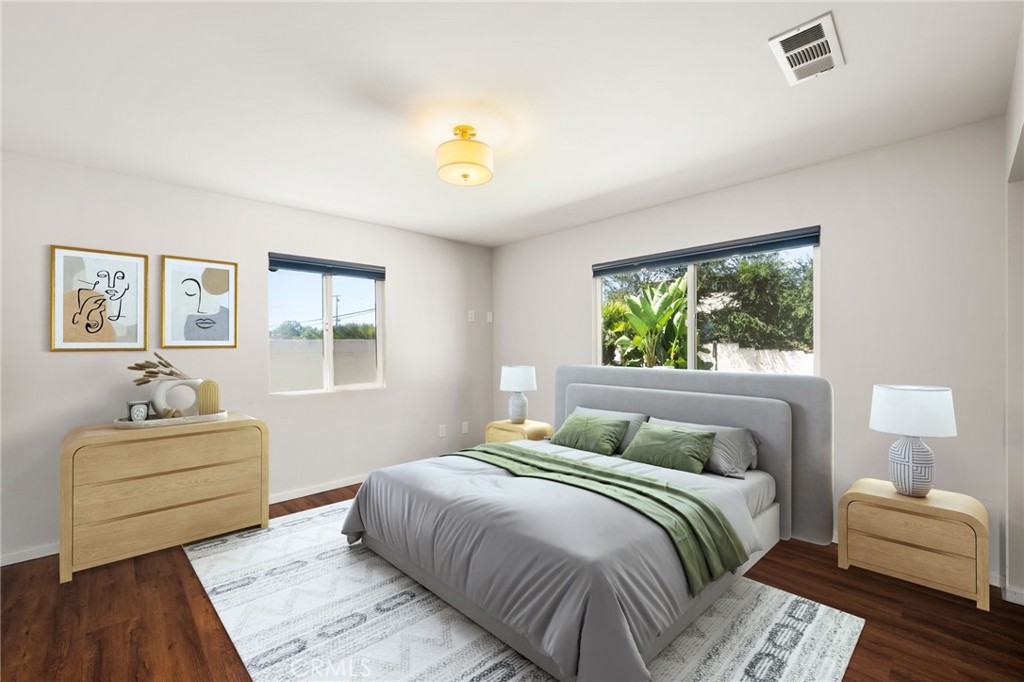 1360 Crest Vista Drive