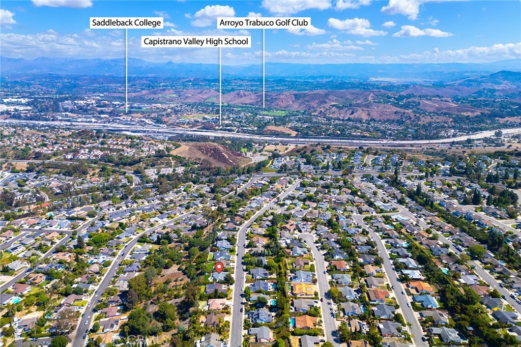 25241 Via Piedra Blanca