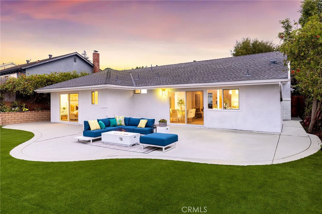 25241 Via Piedra Blanca