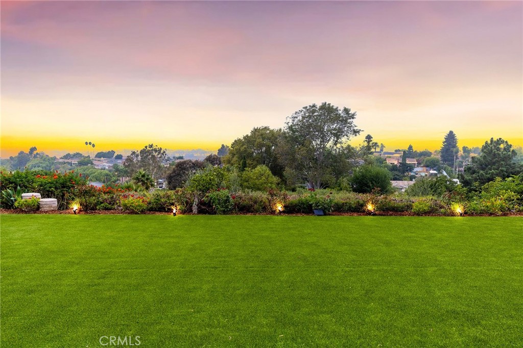 25241 Via Piedra Blanca