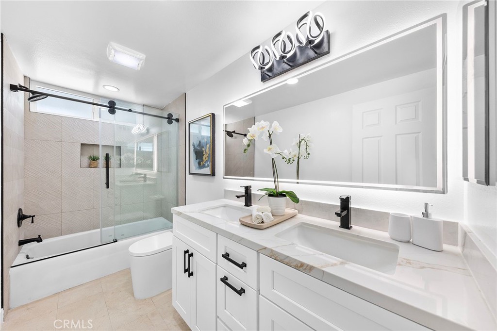 25241 Via Piedra Blanca