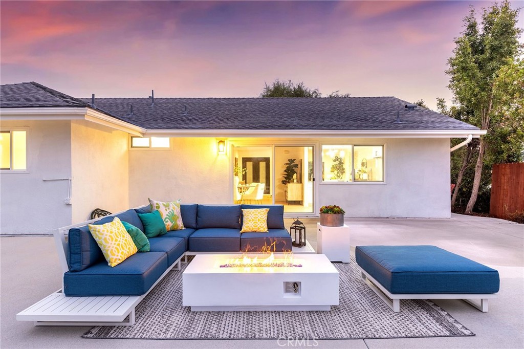 25241 Via Piedra Blanca