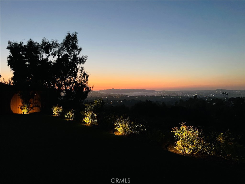 25241 Via Piedra Blanca