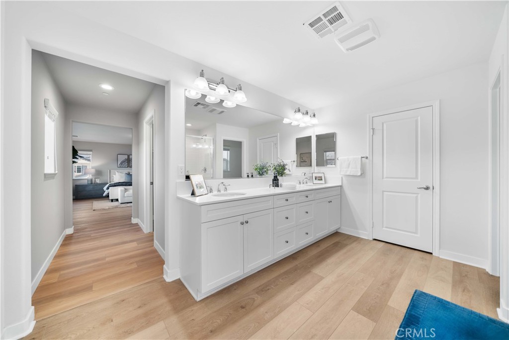6340 Bluestone Way