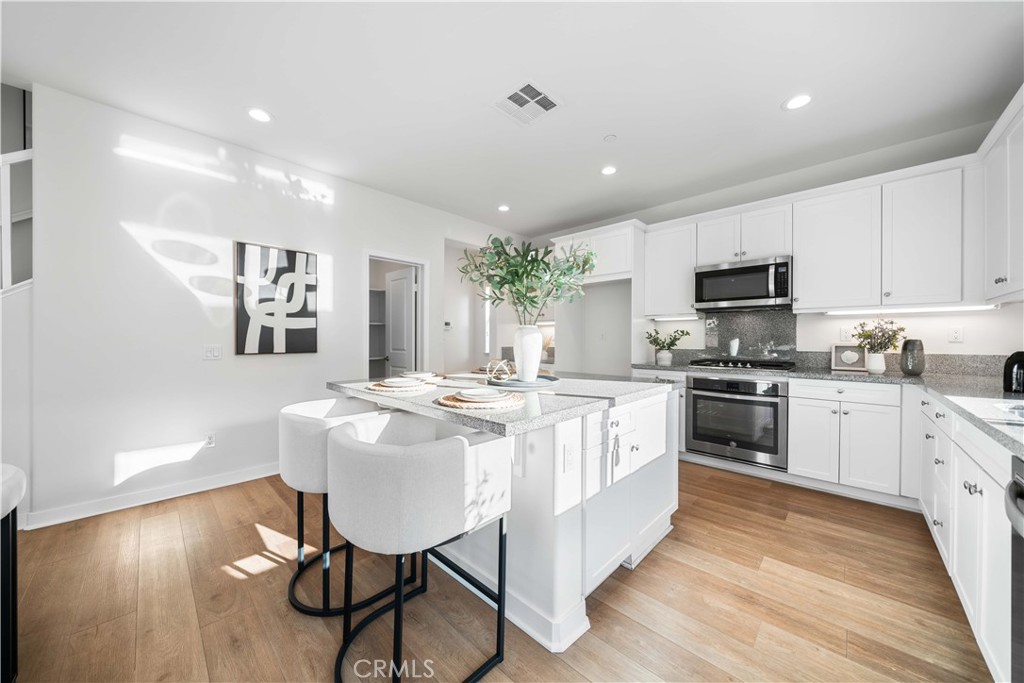 6340 Bluestone Way