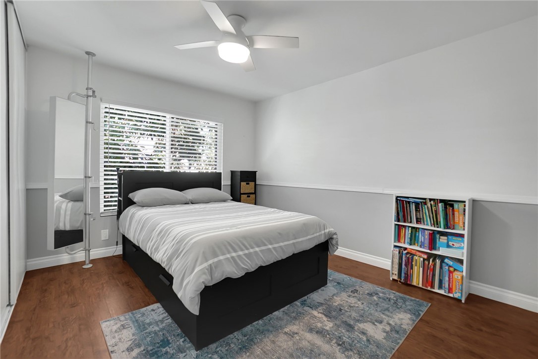 15 Hunter Point Road