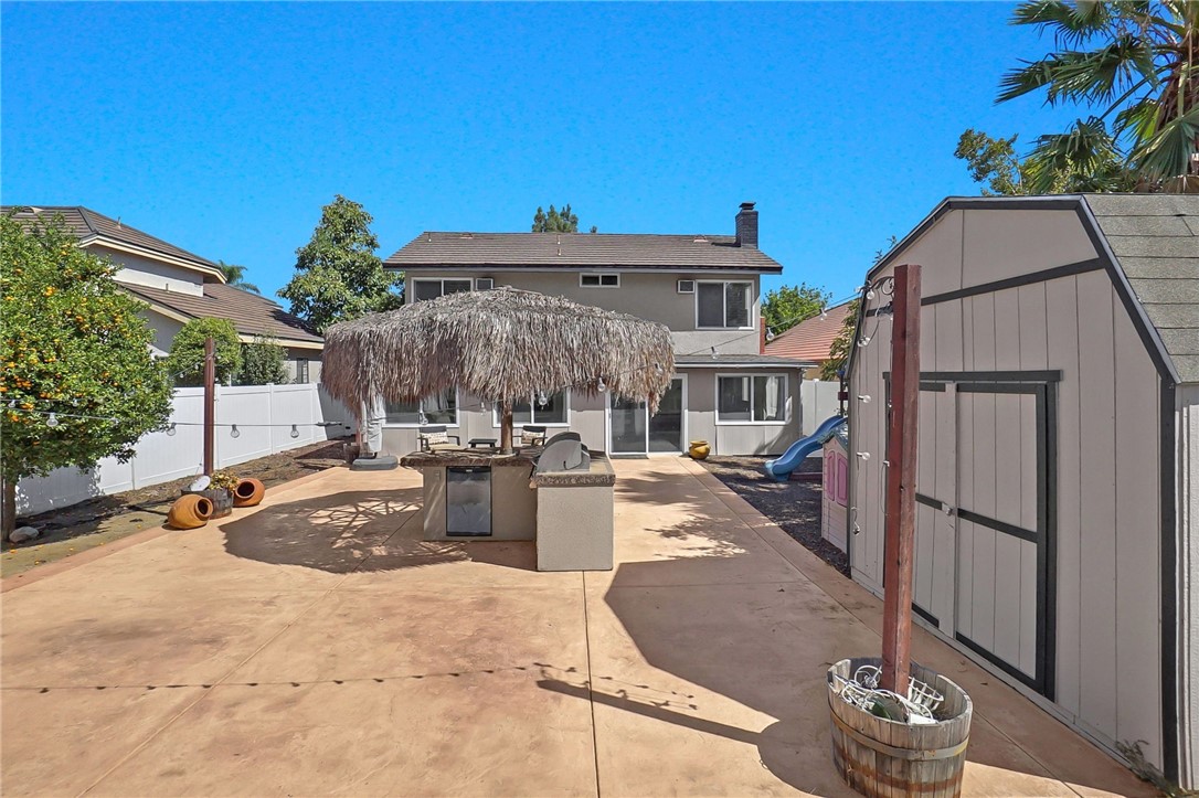 15 Hunter Point Road