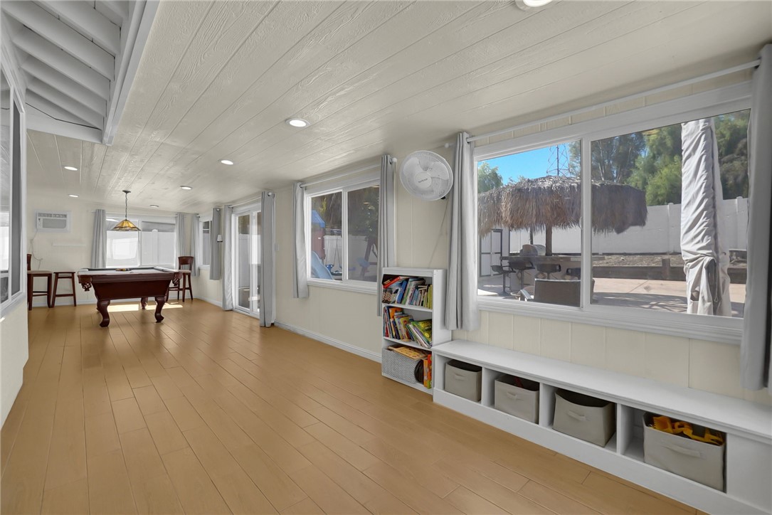 15 Hunter Point Road