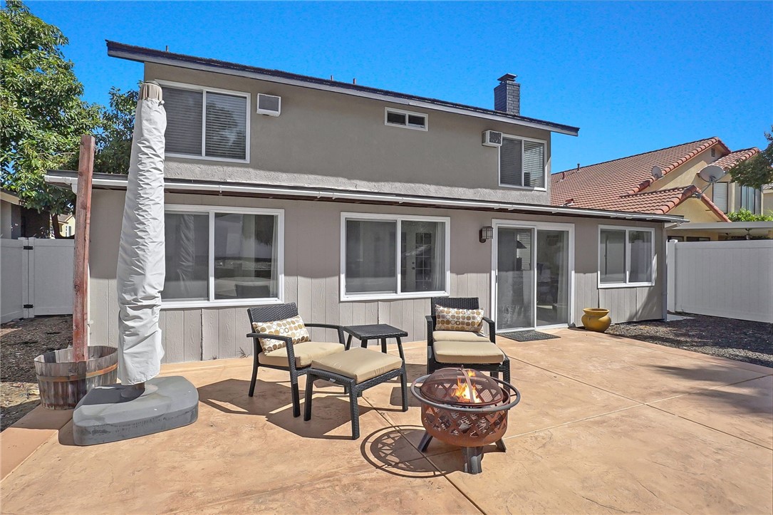 15 Hunter Point Road