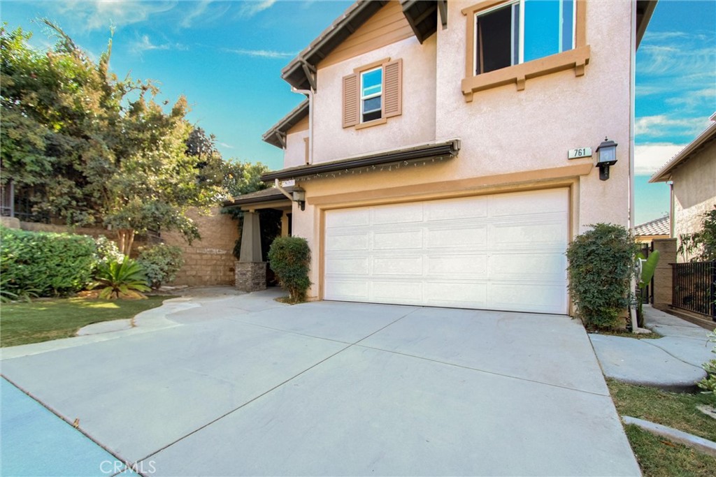 761 S Woodberry Lane