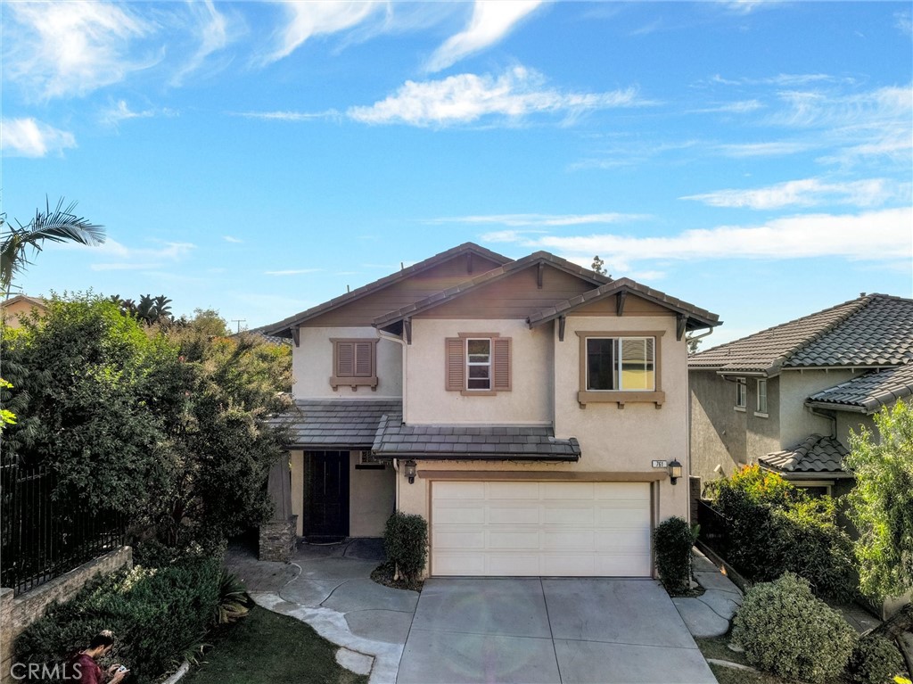 761 S Woodberry Lane