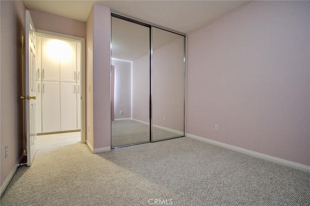 761 S Woodberry Lane