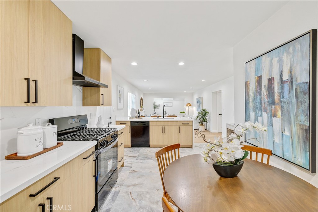 1052 E Galatea Street