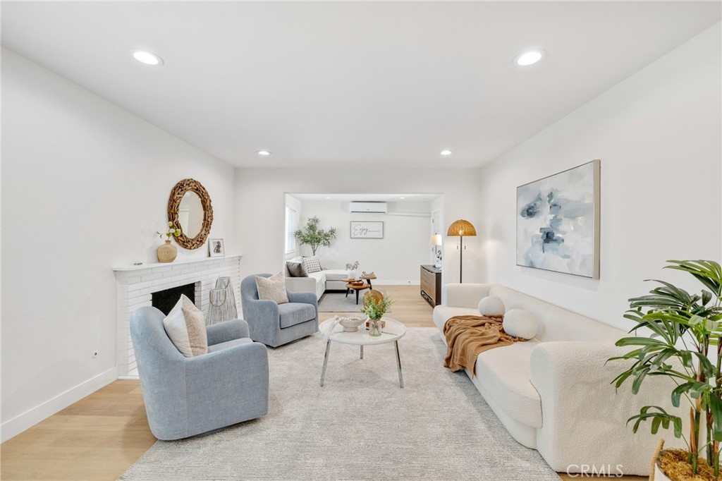 1052 E Galatea Street