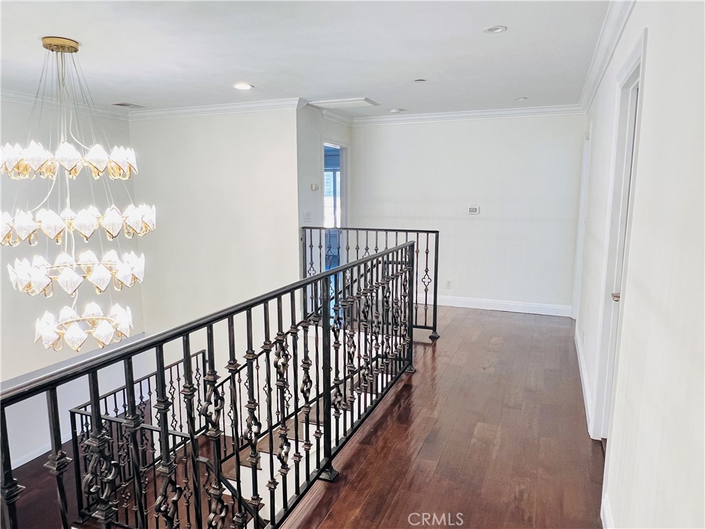 303 Joyce St