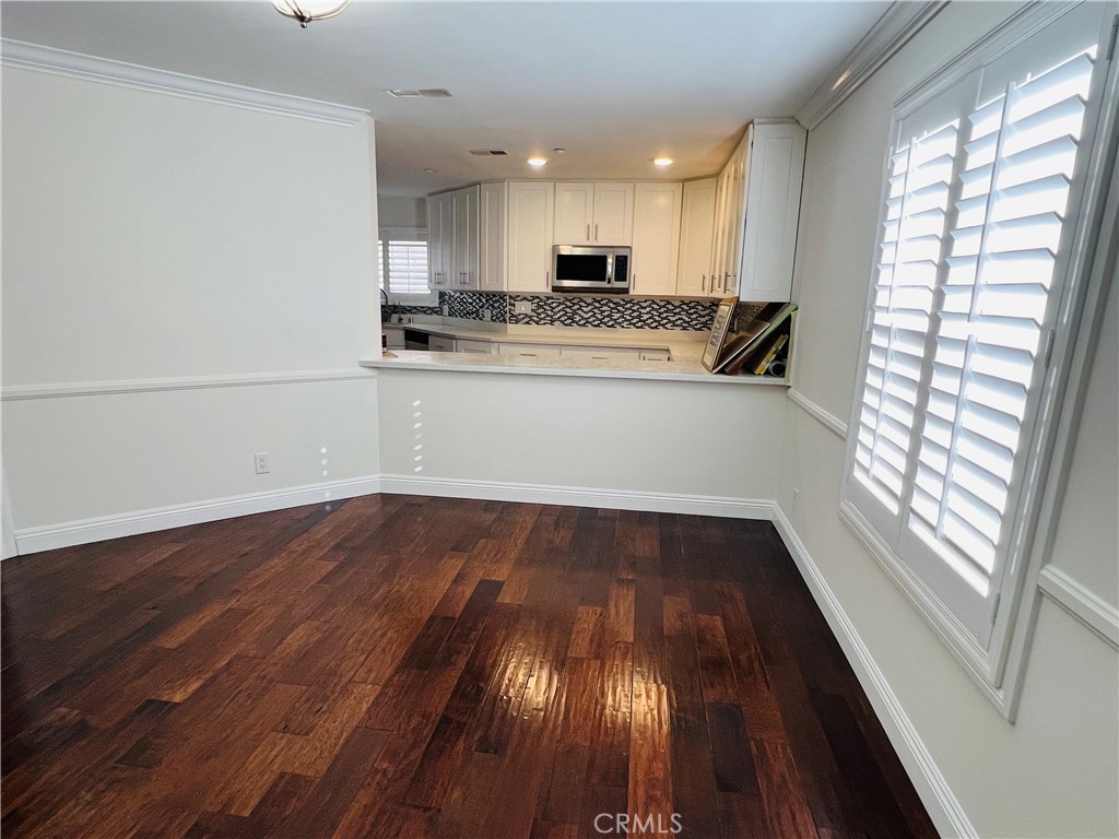 303 Joyce St