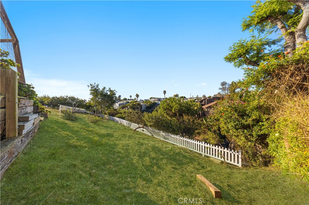 1041 Santa Ana Street