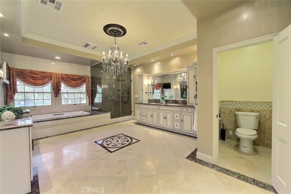 1141 Rodeo Road