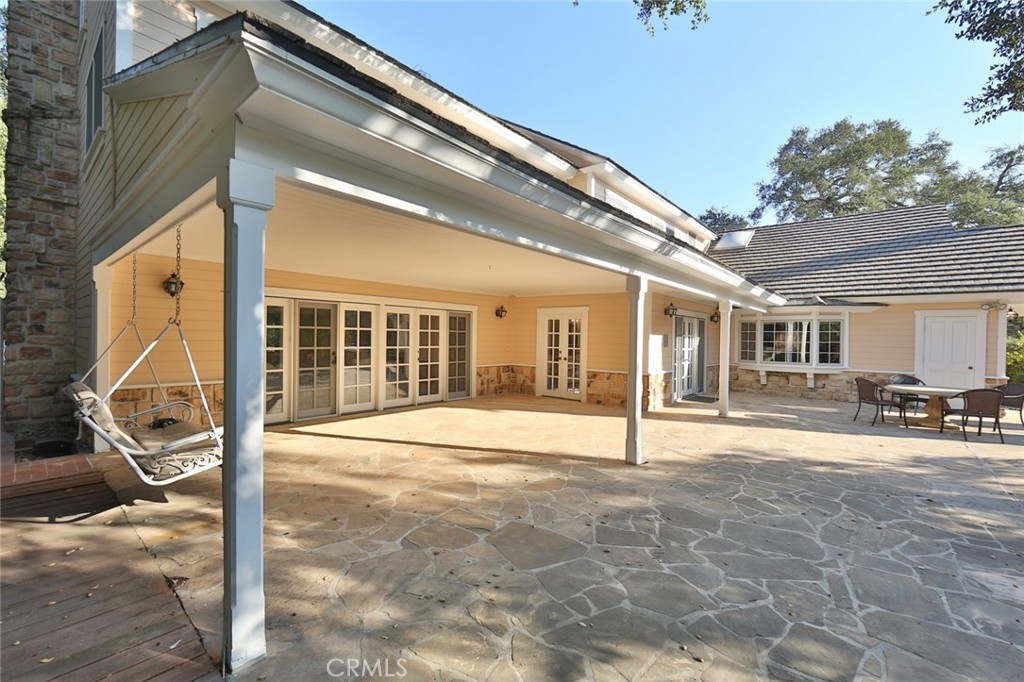 1141 Rodeo Road