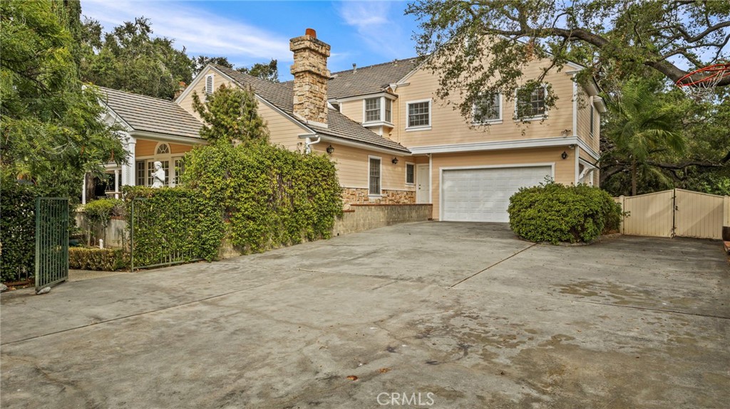 1141 Rodeo Road