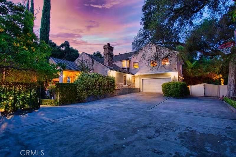 1141 Rodeo Road