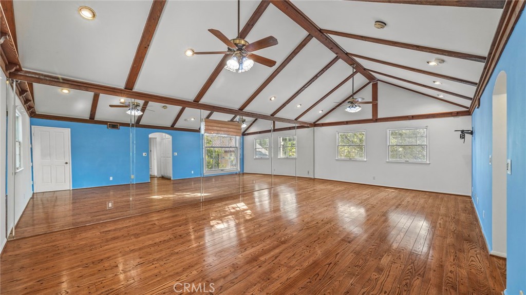 1141 Rodeo Road
