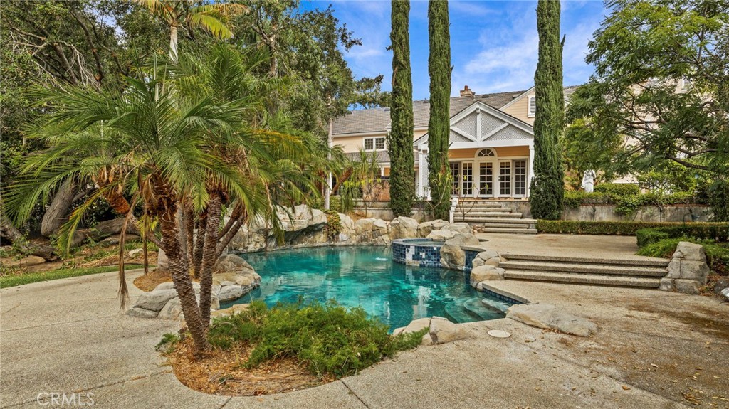1141 Rodeo Road