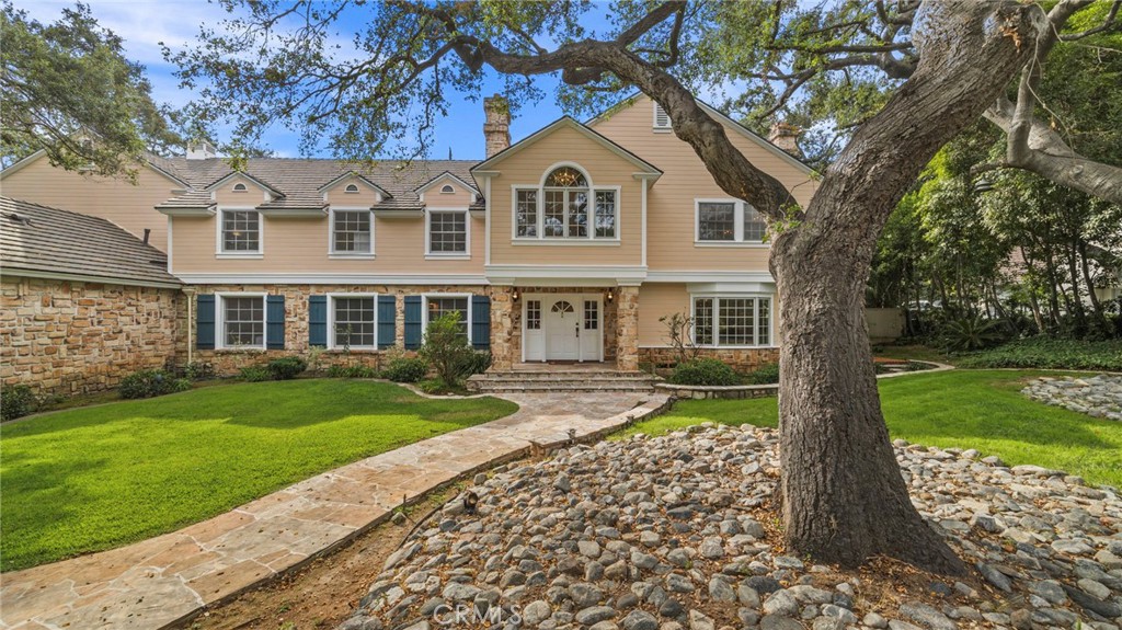 1141 Rodeo Road