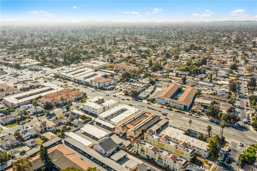 7024 Rosemead Boulevard