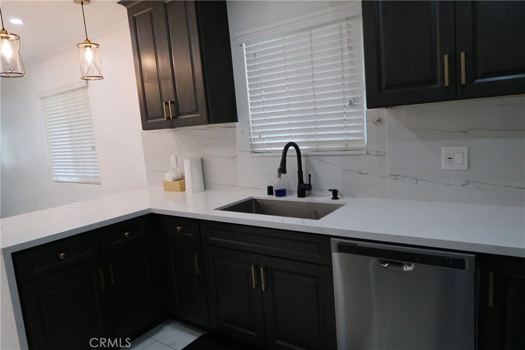 5246 Hallowell Ave. Avenue