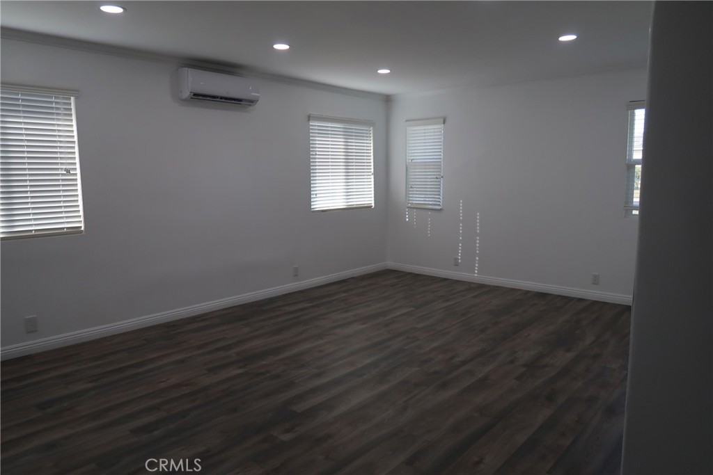 5246 Hallowell Ave. Avenue