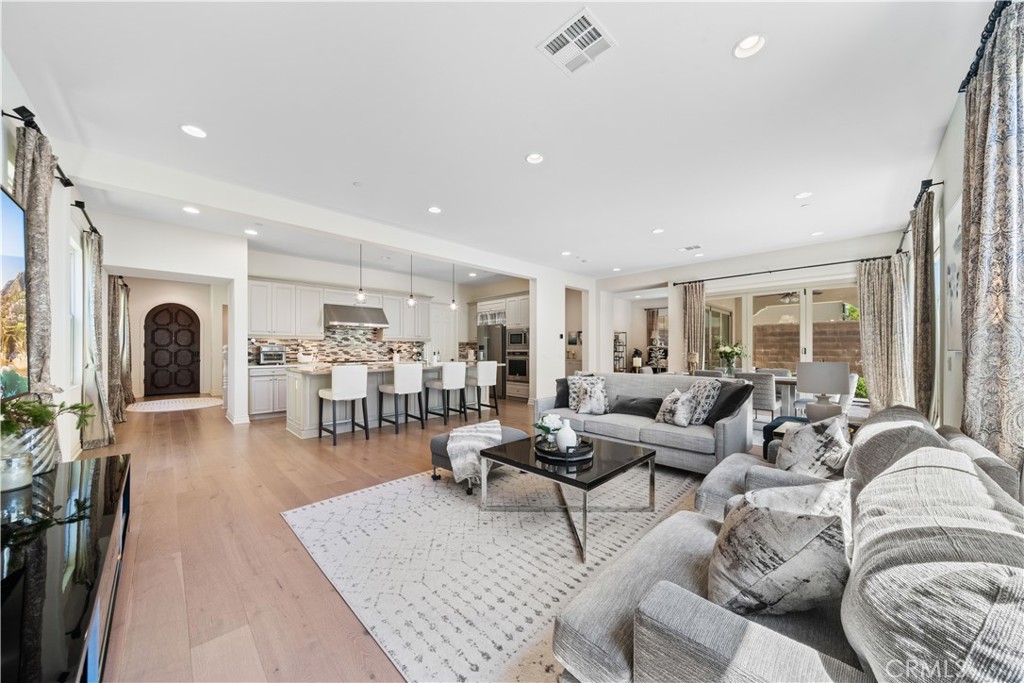 66 Hearst