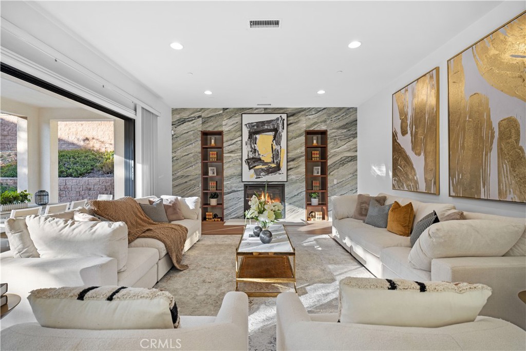 4315 Dartmouth Drive