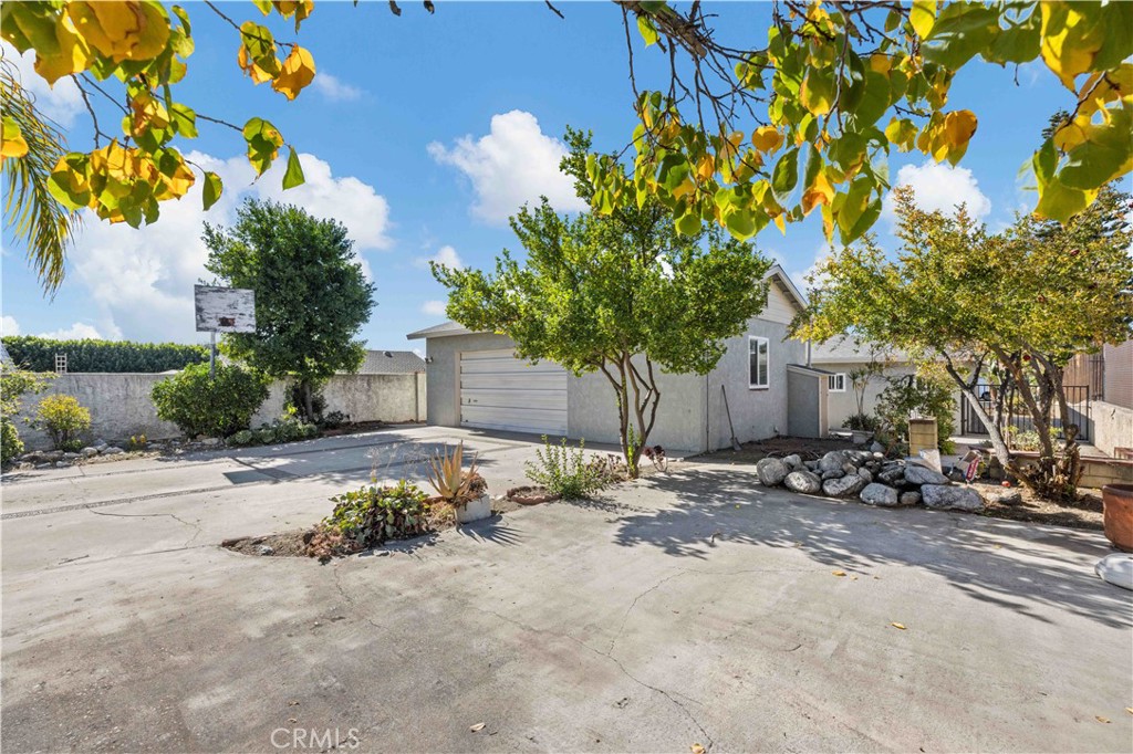 360 Hervey Avenue